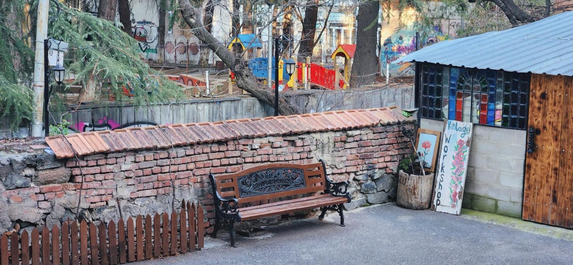 Friends - Your Cosy Apartment In The Center Тбілісі Екстер'єр фото